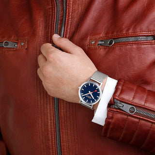 Classic, 40 mm, Stainless Steel Blue Watch